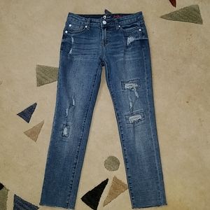 Girl's distressed skinny jeans